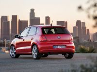 Volkswagen Polo (2010) - picture 8 of 21