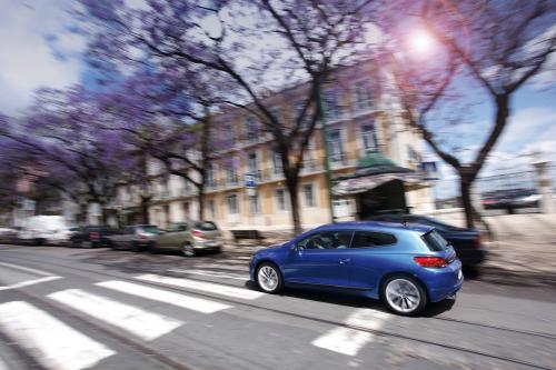 Volkswagen Scirocco (2009) - picture 9 of 15
