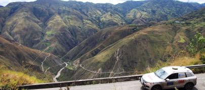 Volkswagen Touareg 3.0 TDI Clean Diesel World Record (2011) - picture 15 of 32