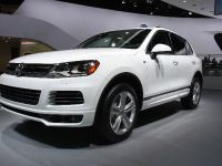Volkswagen Touareg R-Line Detroit (2013) - picture 3 of 11