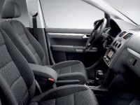 Volkswagen Touran Freestyle (2009) - picture 3 of 3