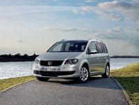 Volkswagen Touran Freestyle (2009) - picture 3 of 3