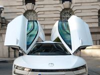 Volkswagen XL1 in London (2013) - picture 5 of 29