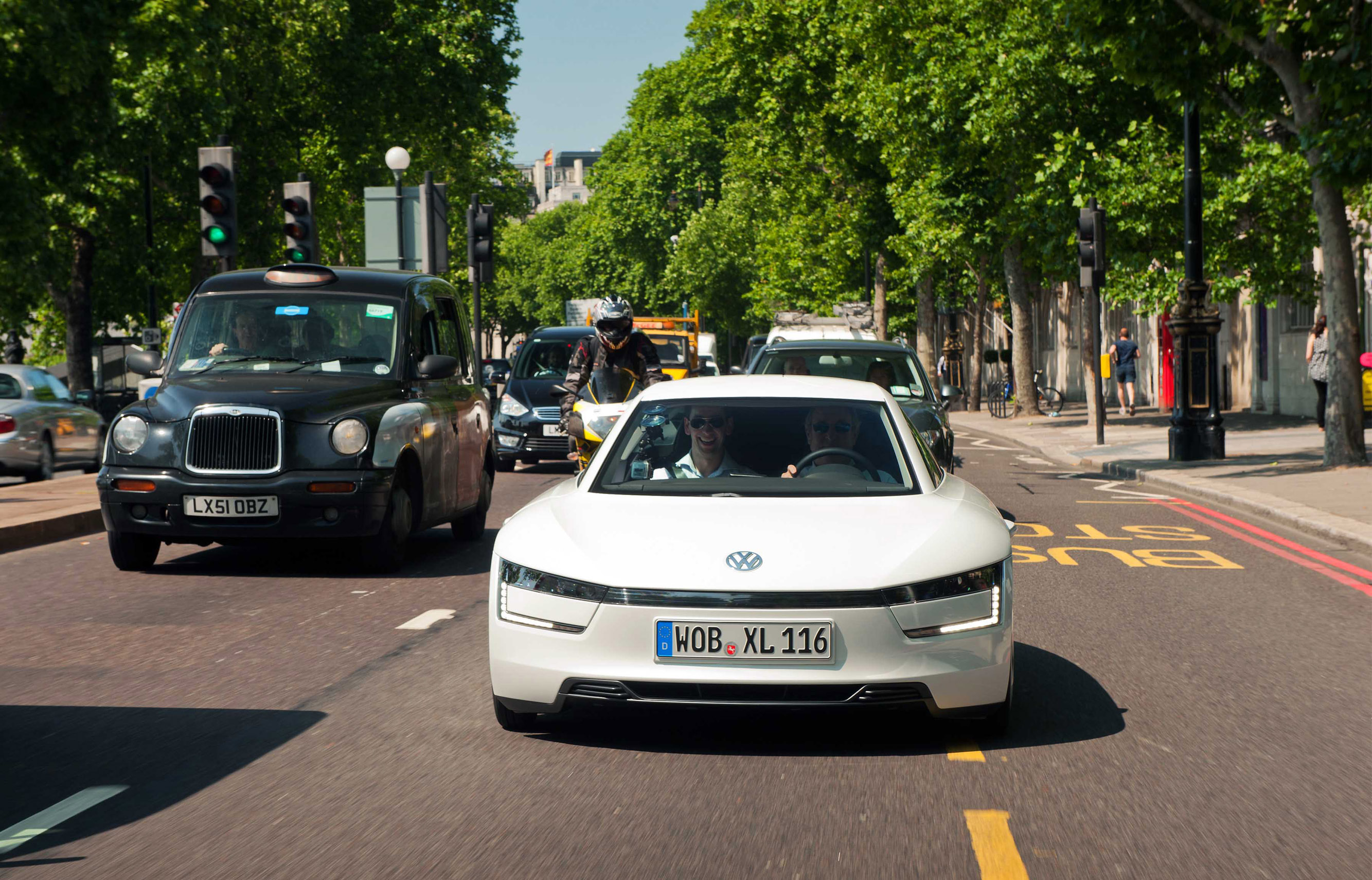 Volkswagen XL1 in London