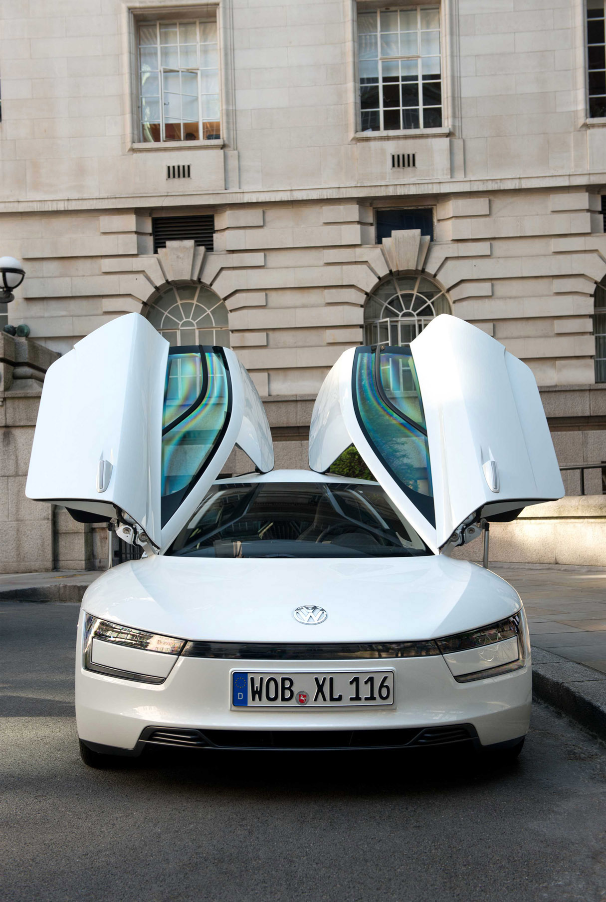 Volkswagen XL1 in London