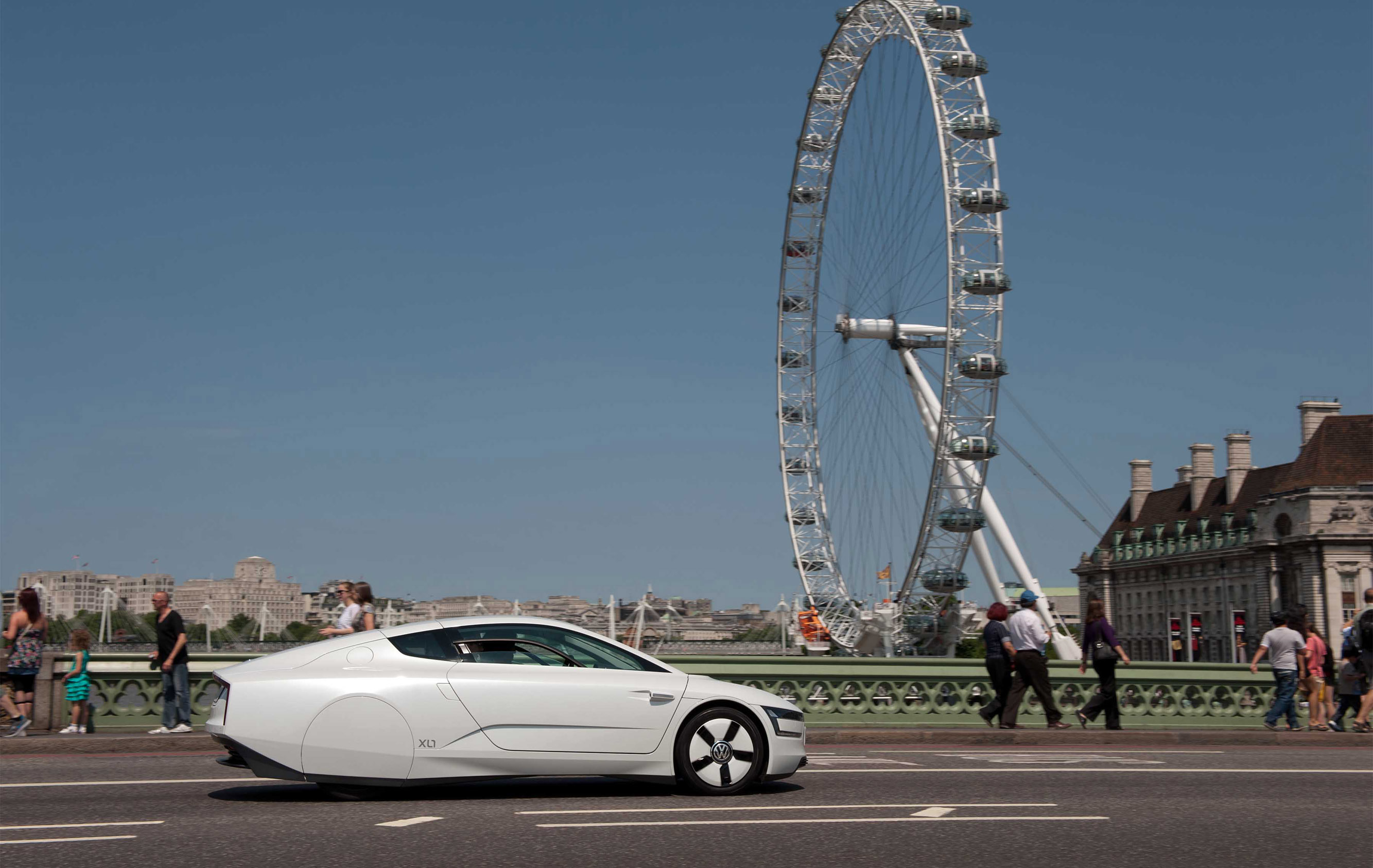 Volkswagen XL1 in London