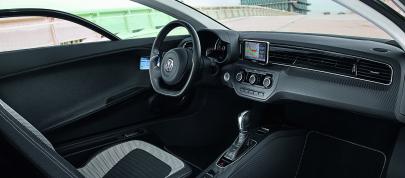 Volkswagen XL1 (2013) - picture 15 of 17