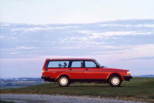 Volvo 240 Estate (1993) - picture 1 of 1