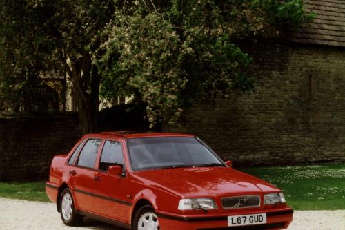 Volvo 460 (1993) - picture 1 of 3
