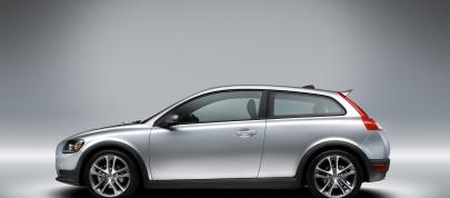 Volvo C30 (2006) - picture 4 of 10