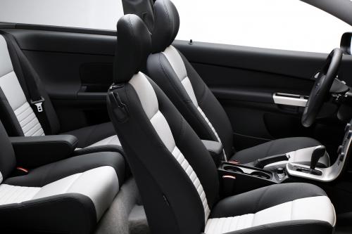 Volvo C30 (2006) - picture 9 of 10