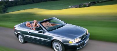 Volvo C70 (2004) - picture 4 of 4