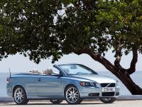 Volvo C70 (2006) - picture 10 of 21
