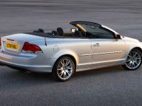 Volvo C70 (2006) - picture 14 of 21