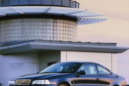 Volvo C70 Coupe (2001) - picture 1 of 1