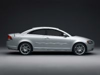 Volvo C70 Coupe and Convertible (2005) - picture 2 of 6