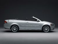 Volvo C70 Coupe and Convertible (2005) - picture 3 of 6