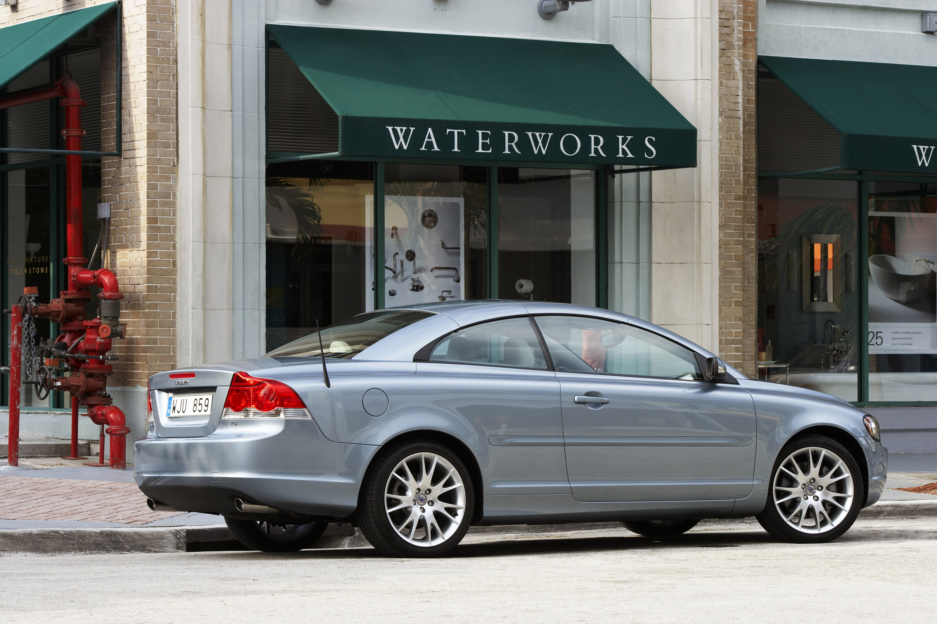 Volvo C70 Coupe and Convertible