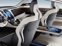 Volvo Concept Universe (2011) - picture 8 of 22