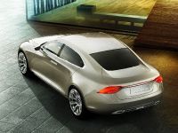 Volvo Concept Universe (2011) - picture 4 of 22