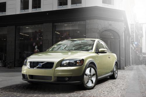 Volvo C30 1.6D DRIVe (2009) - picture 1 of 8