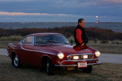Volvo P1800 (1973) - picture 1 of 4