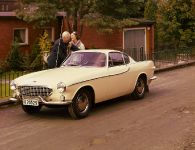 Volvo P1800 (1973) - picture 2 of 4