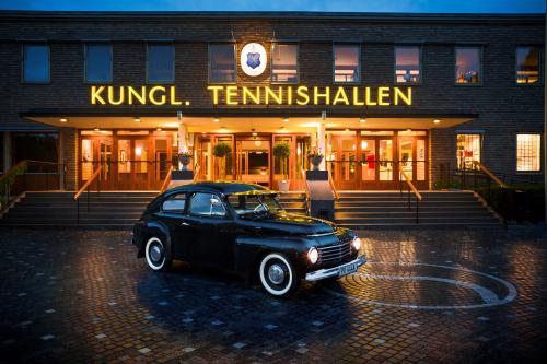 Volvo PV444 (1944) - picture 1 of 7