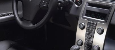Volvo S40 (2003) - picture 4 of 4