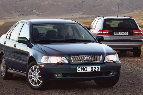 Volvo S40 and V40 (2000) - picture 1 of 2