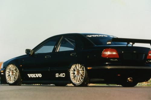 Volvo S40 Race Car (1997) - picture 1 of 2