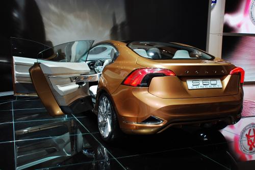Volvo S60 Concept Detroit (2009) - picture 8 of 13