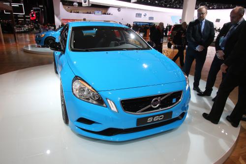 Volvo S60 detroit (2013) - picture 1 of 4