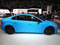 Volvo S60 detroit (2013) - picture 2 of 4