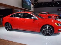 Volvo S60 R-Design New York (2013) - picture 2 of 4