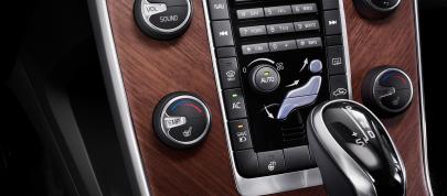 Volvo S60L PPHEV Concept (2014) - picture 7 of 16