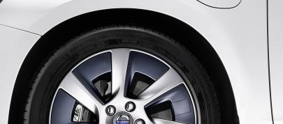 Volvo S60L PPHEV Concept (2014) - picture 12 of 16