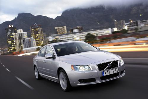 Volvo S80 (2006) - picture 1 of 5