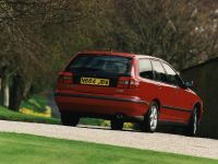 Volvo V40 (1996) - picture 2 of 2