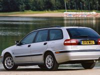 Volvo V40 (2001) - picture 2 of 2