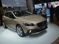 Volvo V40 Cross Country Paris (2012)