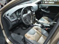 Volvo V40 Cross Country Paris (2012) - picture 5 of 7