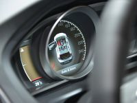 Volvo V40 Cross Country Paris (2012) - picture 6 of 7