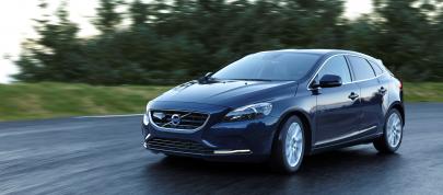 Volvo V40 D4 (2014) - picture 7 of 25