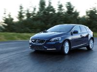 Volvo V40 D4 (2014) - picture 7 of 25