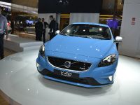 Volvo V40 R Design Paris (2012)