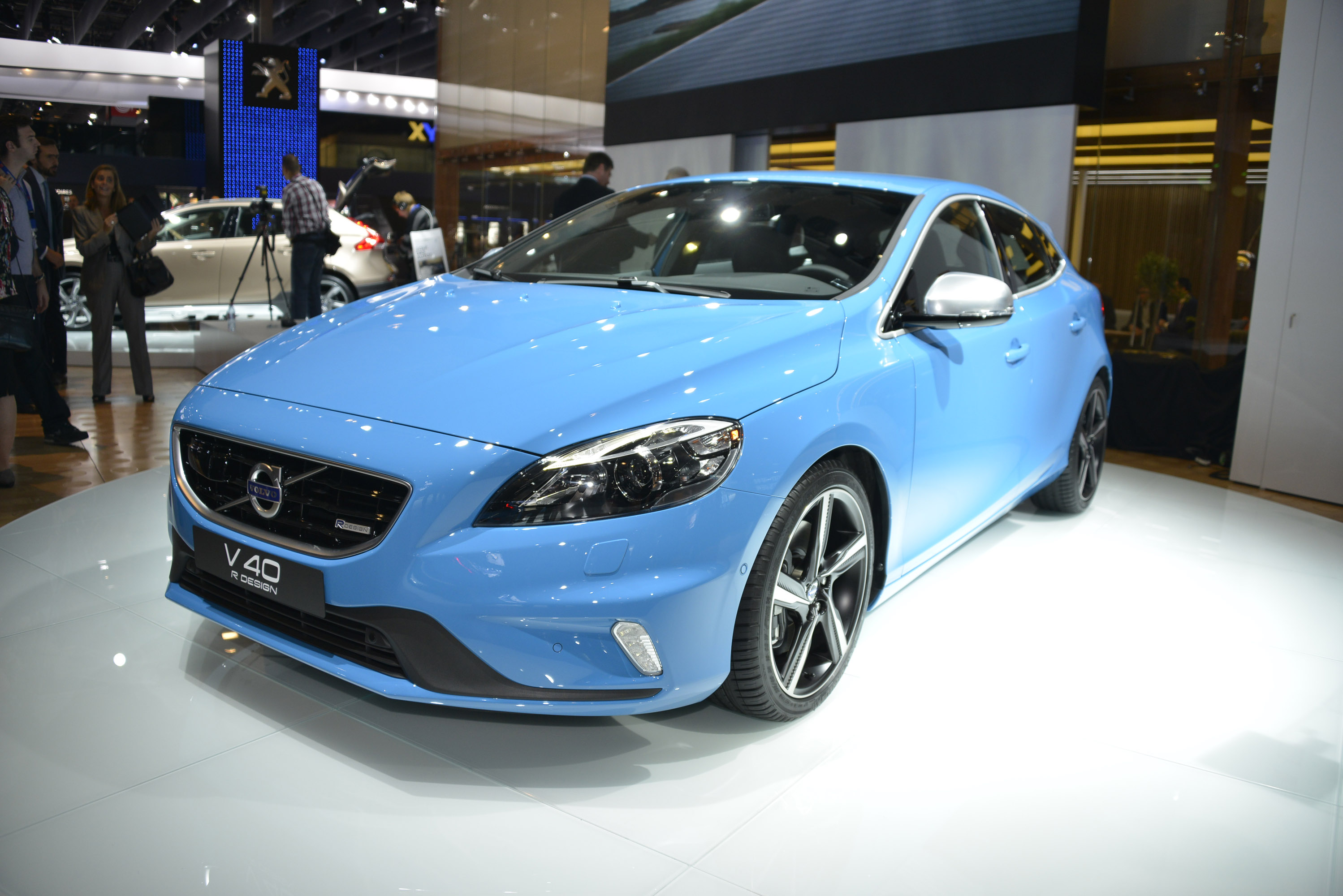 Volvo V40 R Design Paris