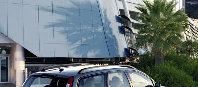 Volvo V50 (2004) - picture 7 of 7