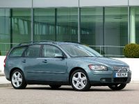 Volvo V50 (2004) - picture 6 of 7