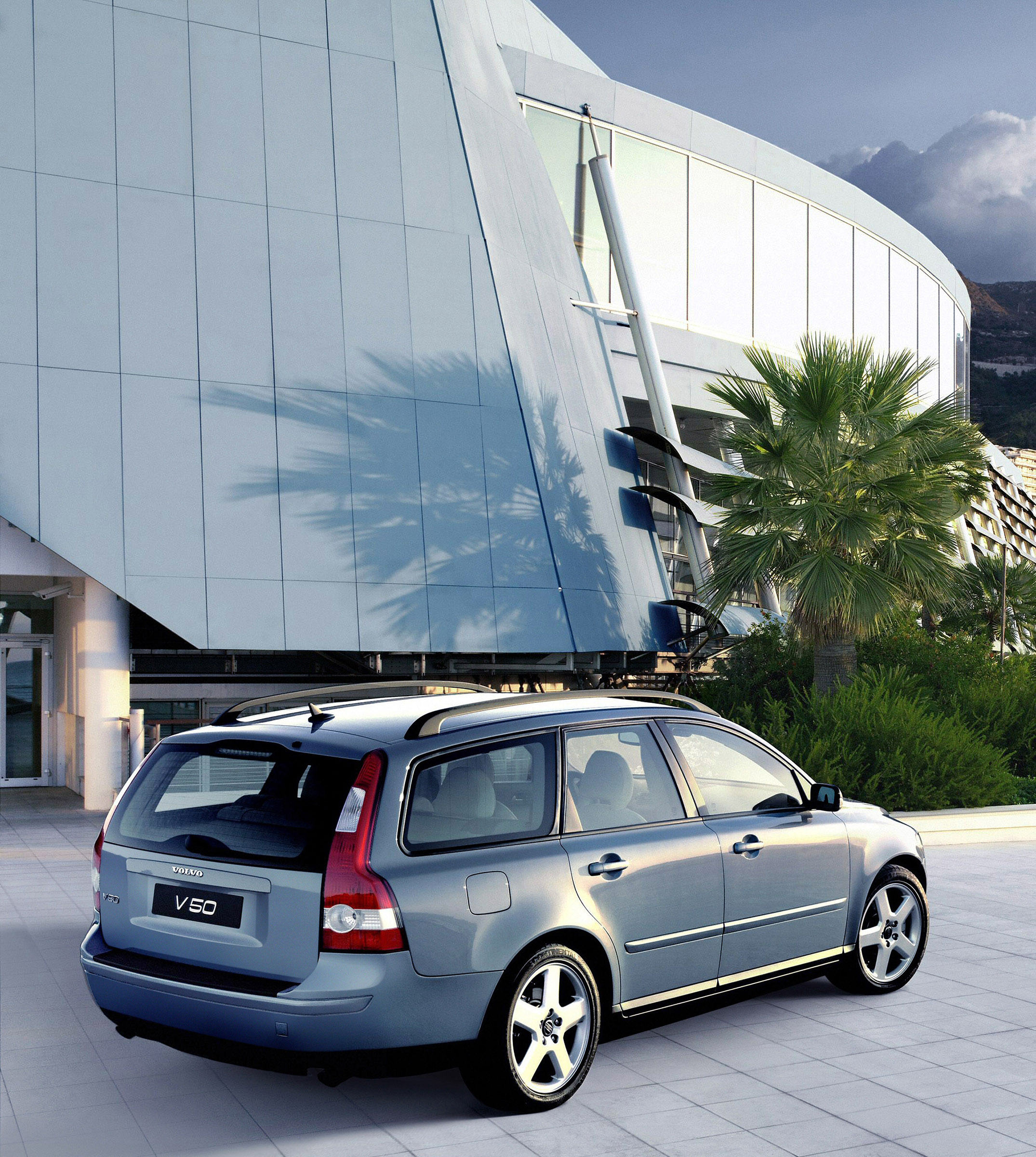 Volvo V50